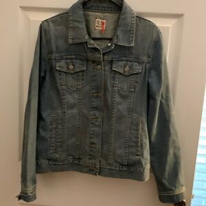 Old Navy jean jacket size Large